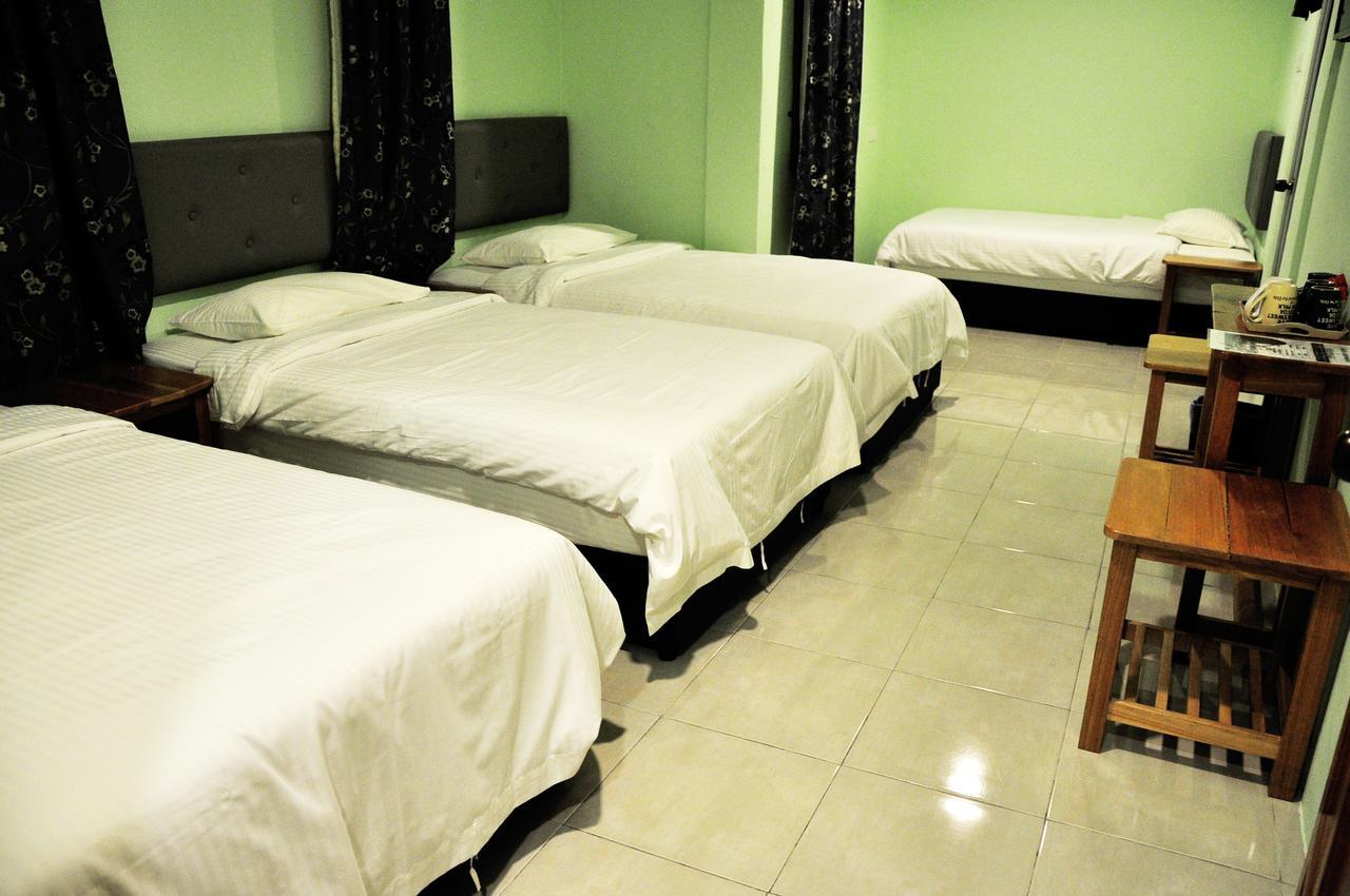 Angel Resthouse Hotel Куала Теренгану Екстериор снимка